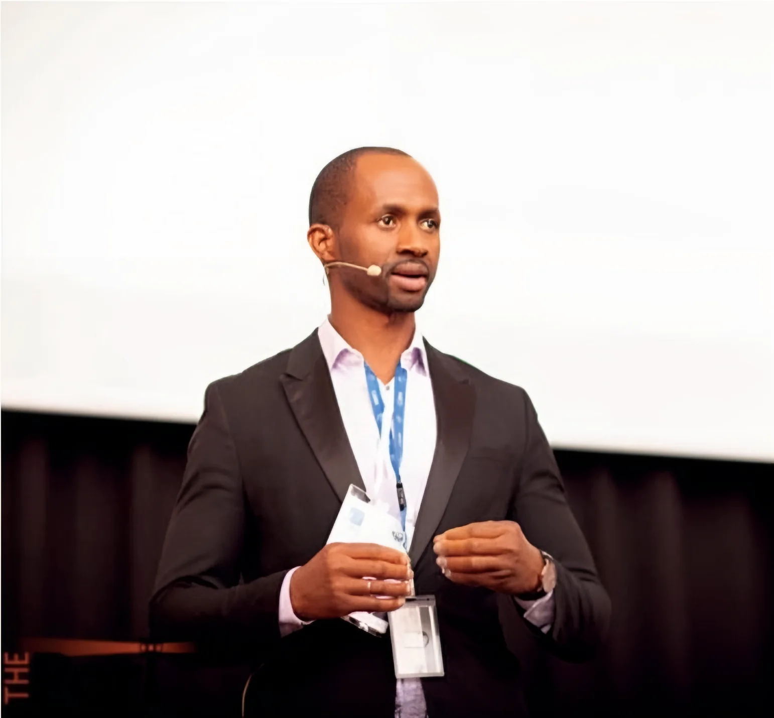 Consultant SAFRICAN en intervention lors d'une conférence